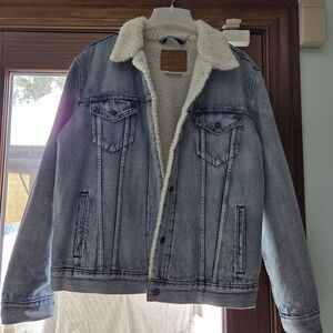 Levi's Blue Denim Trucker Jacket with White Sherpa Lining, Never Worn, L